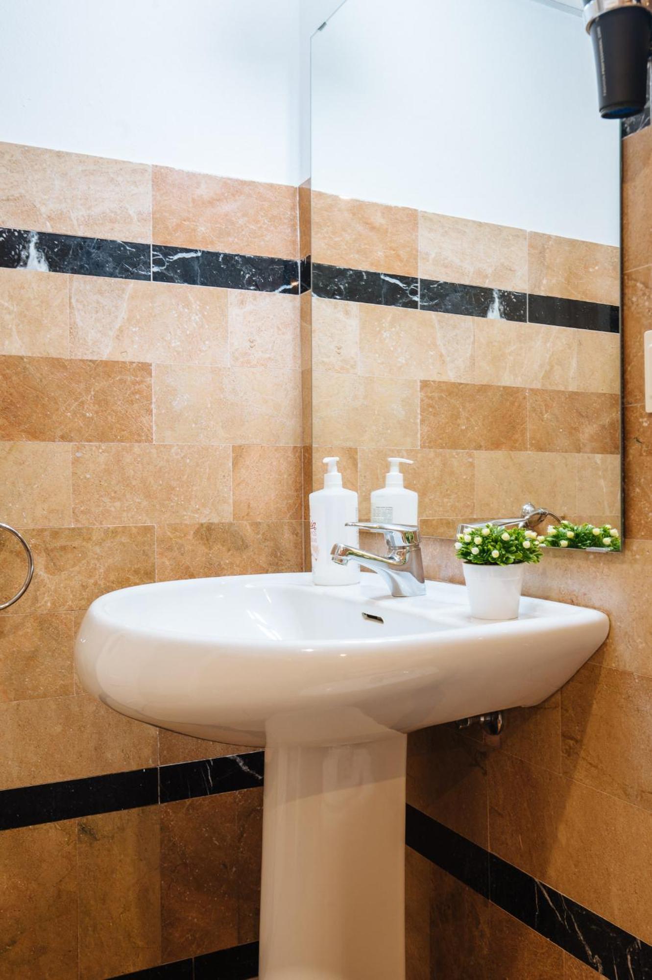 Novalia Home Suite Sewilla Zewnętrze zdjęcie